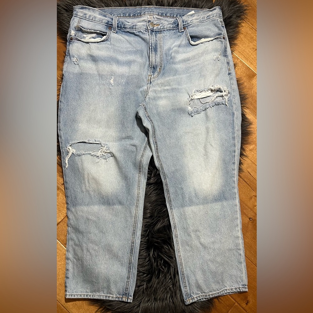 Old Navy High-Waisted Slouchy Straight Cropped Ripped Non-Stretch Jeans Sz 16 - Picture 2 of 6